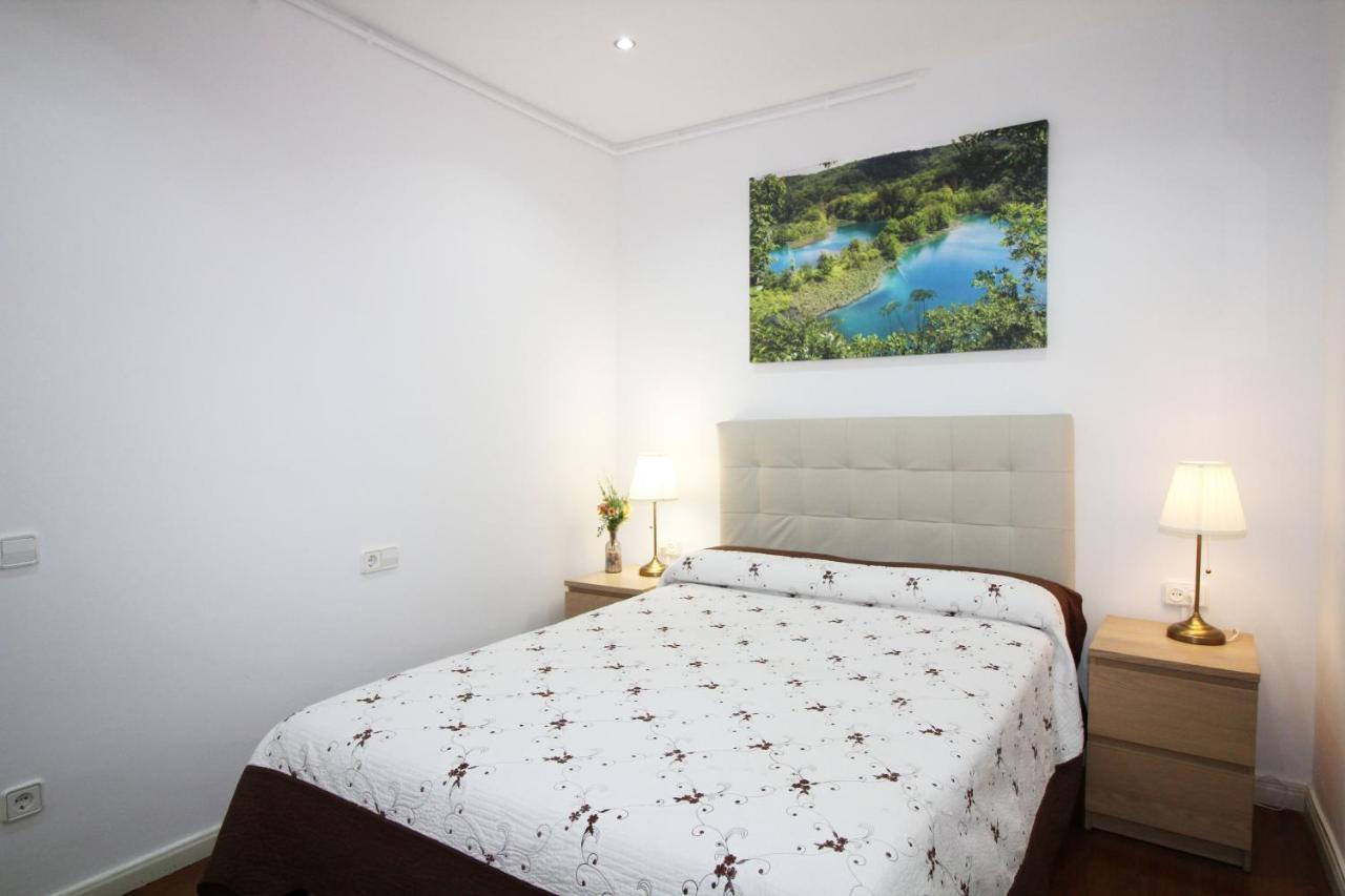 Habitaciones Luminosas Барселона Екстериор снимка